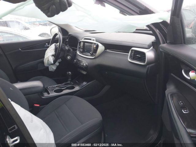 5XYPGDA33HG288273 KIA Sorento 2.4l Lx