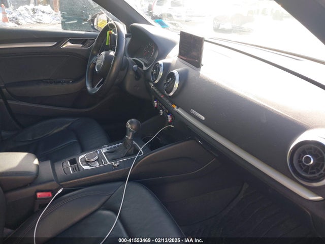 2019 AUDI A3 WAUBEGFF2K1017259 Photo 4