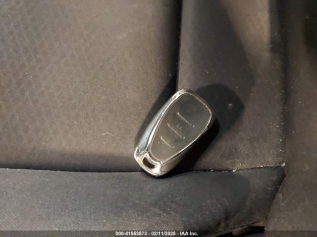 1G1ZB5ST1LF010715 Chevrolet Malibu Fwd Ls