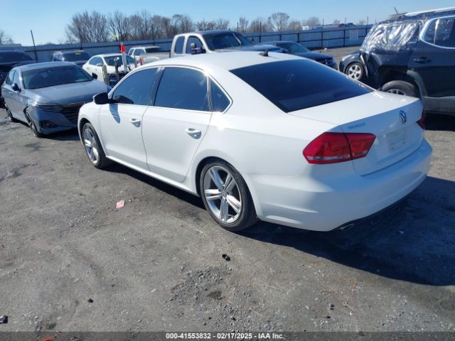 1VWBV7A33FC098005 Volkswagen Passat 2.0l Tdi Se