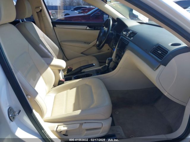 1VWBV7A33FC098005 Volkswagen Passat 2.0l Tdi Se