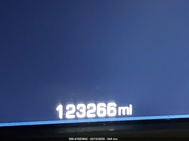 3GCUKSEJ0FG365663 Chevrolet Silverado 1500 2lz