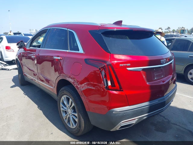 2021 CADILLAC XT5 1GYKNCRS6MZ195985 Photo 2