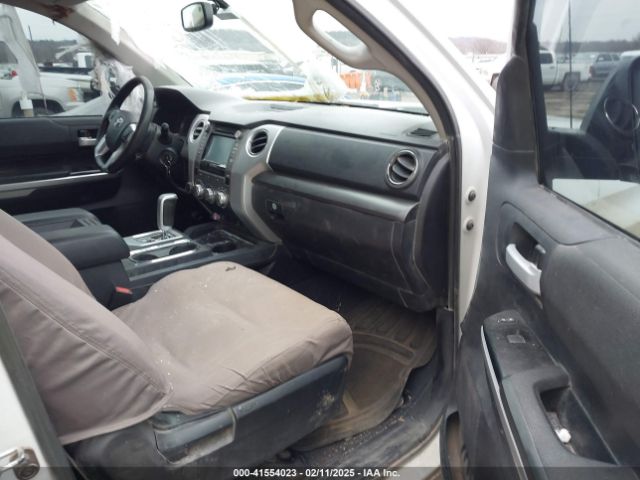 5TFDW5F13GX509045 Toyota Tundra Sr5 5.7l V8