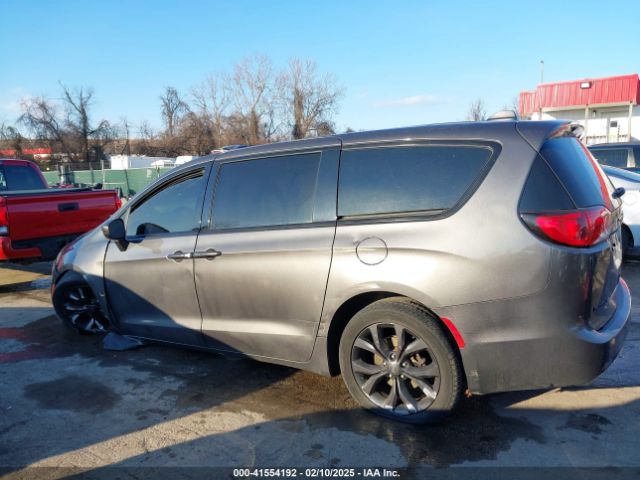 2C4RC1FG9KR532140 Chrysler Pacifica Touring Plus