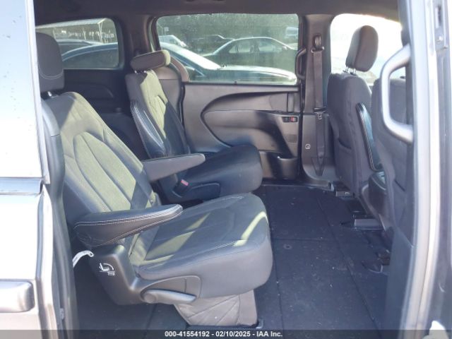 2C4RC1FG9KR532140 Chrysler Pacifica Touring Plus