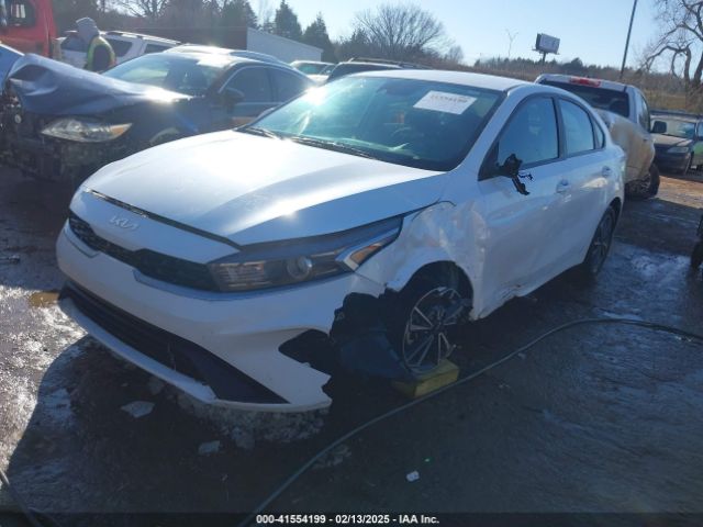 3KPF24AD1PE621729 KIA Forte Lxs