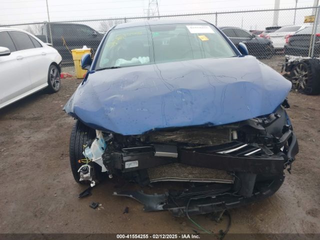 5NPD84LF6JH403096 Hyundai ELANTRA SEL