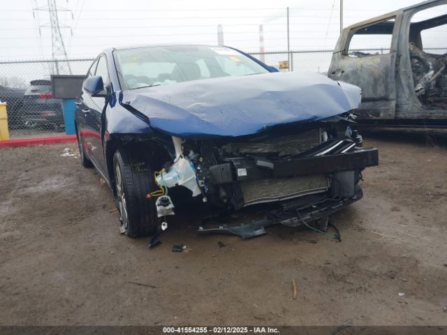 5NPD84LF6JH403096 Hyundai ELANTRA SEL