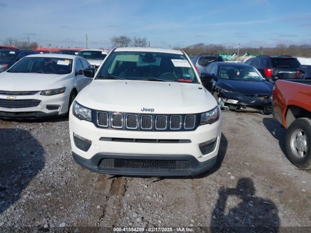 3C4NJCABXJT263332 Jeep 2018