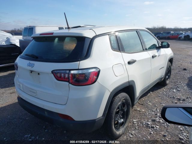 3C4NJCABXJT263332 Jeep 2018