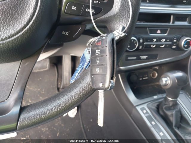 5XXGM4A76FG364940 KIA Optima Lx