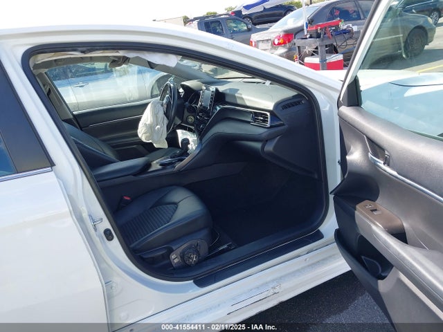 4T1G11AKXNU659281 Toyota CAMRY SE