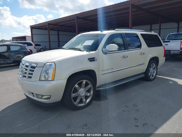 2011 CADILLAC ESCALADE 1GYS4HEF7BR242415 Photo 1