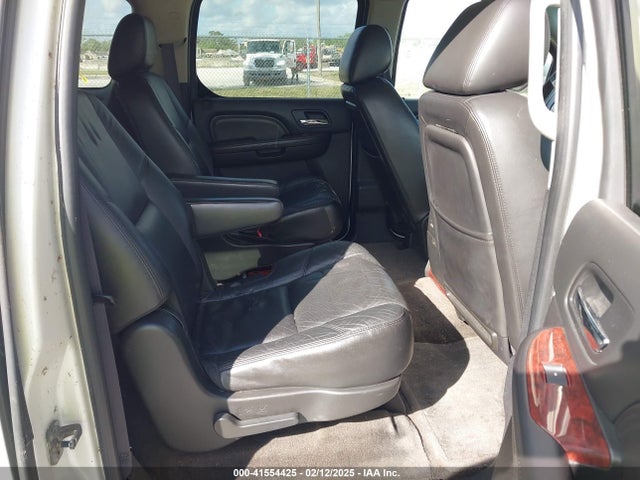 2011 CADILLAC ESCALADE 1GYS4HEF7BR242415 Photo 7