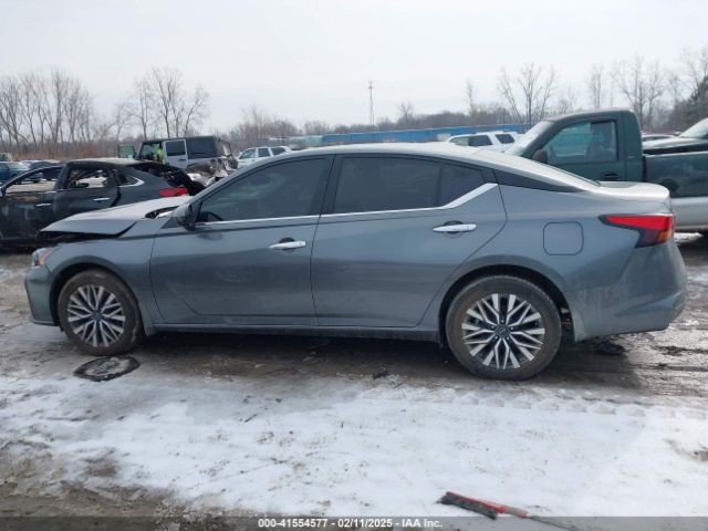 1N4BL4DW4PN393817 Nissan Altima Sv Intelligent Awd