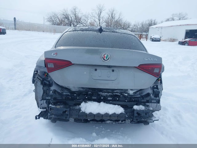 Alfa Romeo giulia (952) 2018 ZARFAEEN9J7572658 Image 17