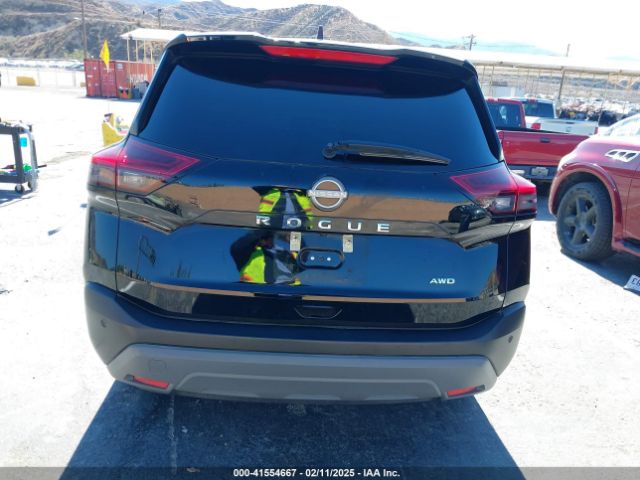 5N1BT3AB7PC690643 Nissan Rogue S Intelligent Awd