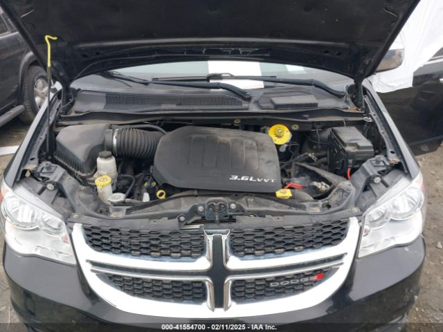 2C4RDGCG4JR327151 Dodge Grand Caravan Sxt