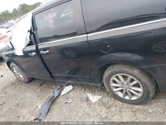 2C4RDGCG4JR327151 Dodge Grand Caravan Sxt