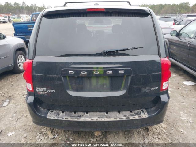 2C4RDGCG4JR327151 Dodge Grand Caravan Sxt