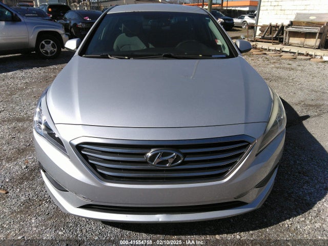 Hyundai SONATA SE 2015 5NPE24AF0FH158330 Image 13