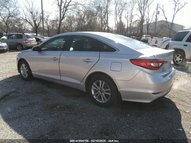 Hyundai SONATA SE 2015 5NPE24AF0FH158330 Image 3