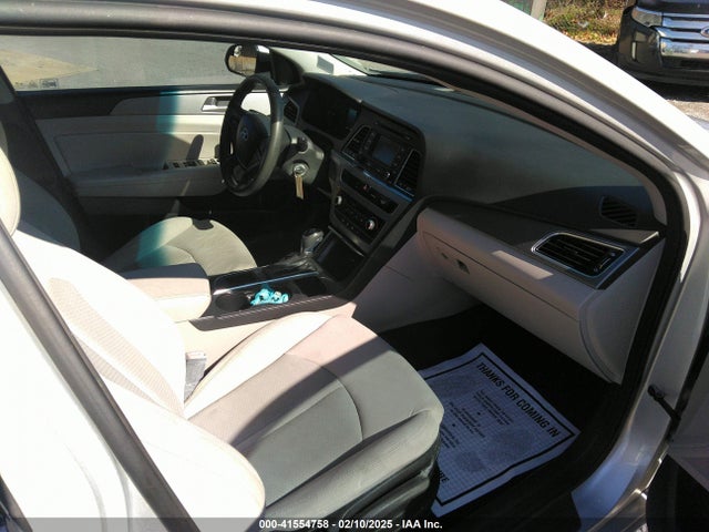 Hyundai SONATA SE 2015 5NPE24AF0FH158330 Image 5