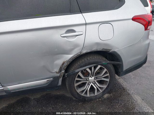 JA4AD3A31GZ001158 Mitsubishi Outlander Se