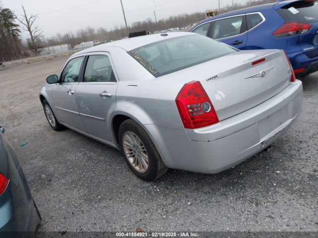 2010 CHRYSLER 300 2C3CA5CV3AH104515 Photo 2