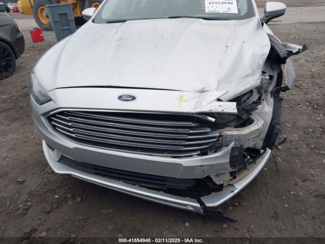 3FA6P0HD4HR331808 Ford FUSION SE