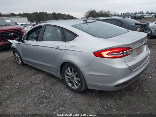 3FA6P0HD4HR331808 Ford FUSION SE