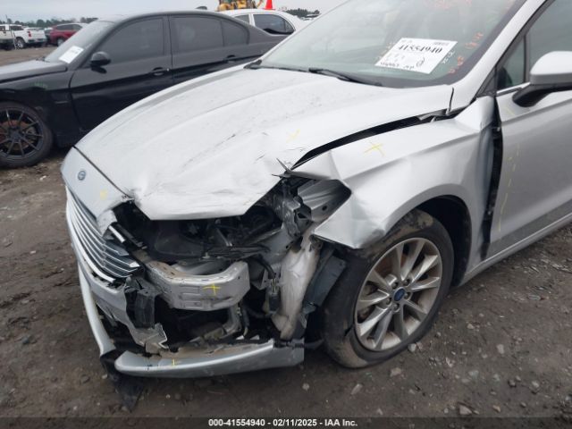 3FA6P0HD4HR331808 Ford FUSION SE