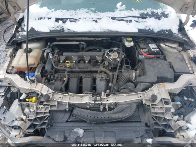 1FADP3J2XJL293796 Ford Focus Titanium