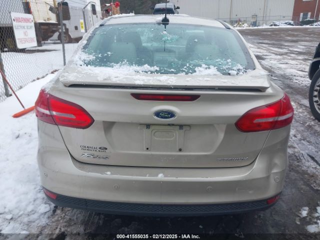 1FADP3J2XJL293796 Ford Focus Titanium