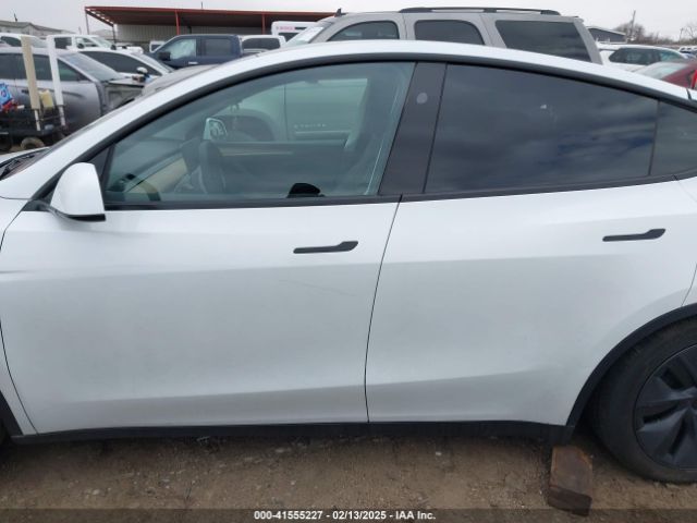 7SAYGDED9SA357876 Tesla Model Y Long Range Dual Motor All-wheel Drive