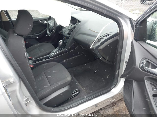 Ford FOCUS SE 2015 1FADP3F22FL260422 Image 5