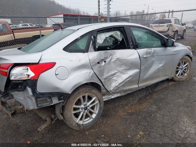 Ford FOCUS SE 2015 1FADP3F22FL260422 Image 6