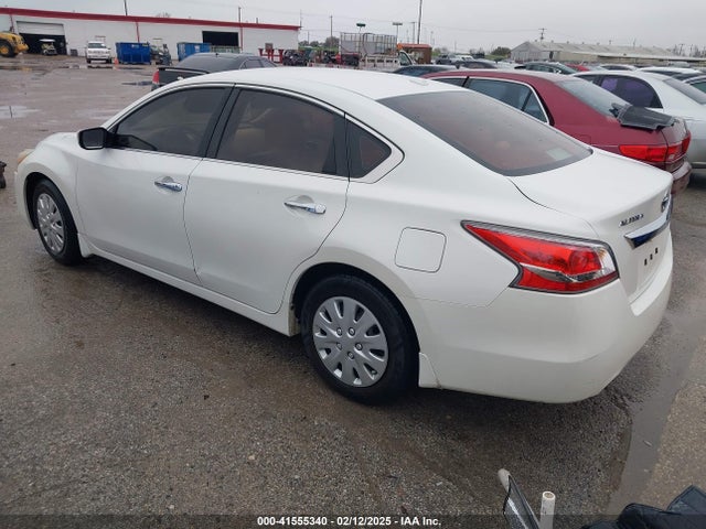 Nissan Altima 2.5 S 2015 1N4AL3AP4FN338432 Image 3