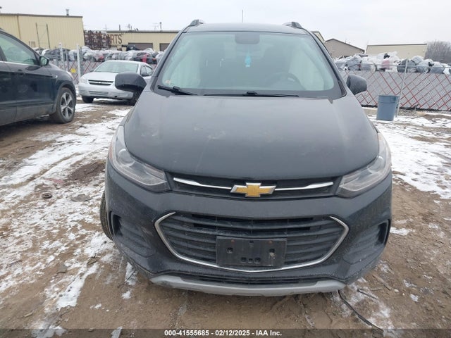 KL7CJPSB6KB873807 Chevrolet Trax Lt