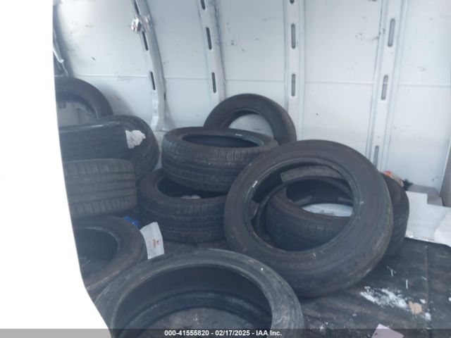 1GCWGAFP0M1256641 Chevrolet Express Cargo Rwd 2500 Regular Wheelbase Wt