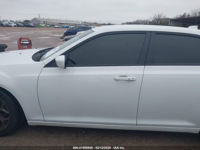 Chrysler 300 300s 2015 2C3CCABG7FH842119 Image 14
