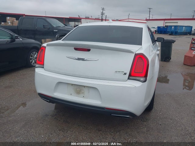 Chrysler 300 300s 2015 2C3CCABG7FH842119 Image 16