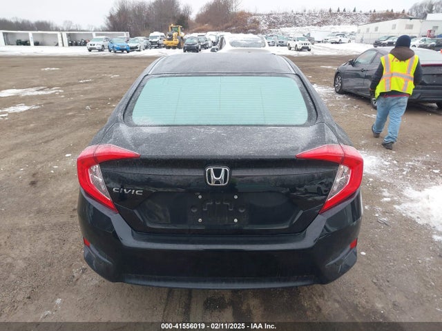 Honda Civic Lx 2018 2HGFC2F52JH595531 Image 16