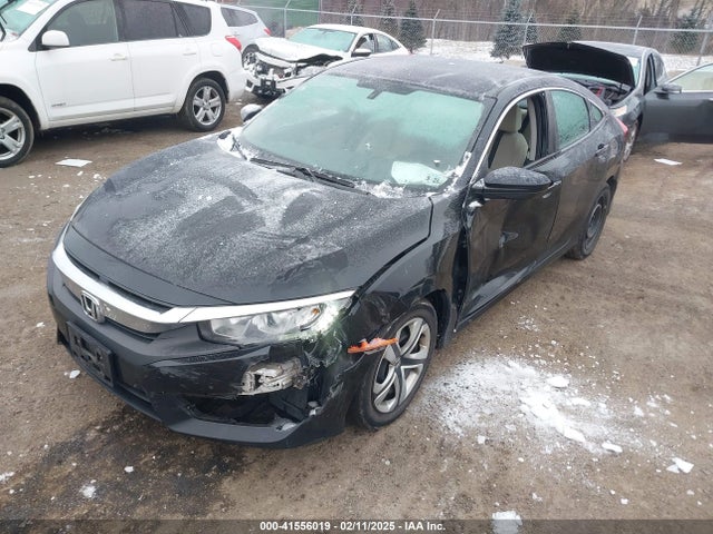 Honda Civic Lx 2018 2HGFC2F52JH595531 Image 2
