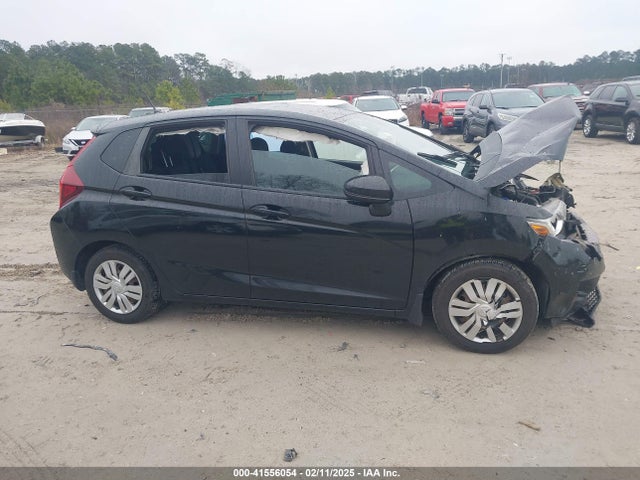 Honda FIT LX 2017 3HGGK5H54HM708915 Image 13