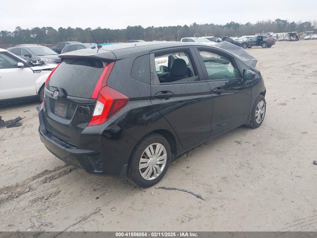 Honda FIT LX 2017 3HGGK5H54HM708915 Image 4
