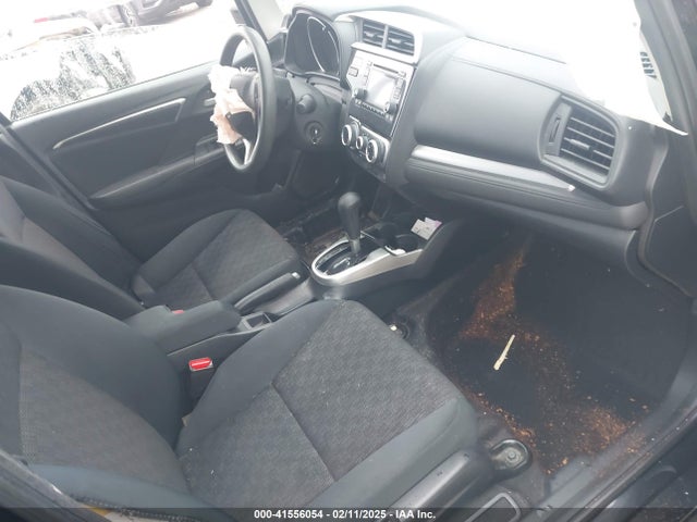 Honda FIT LX 2017 3HGGK5H54HM708915 Image 5