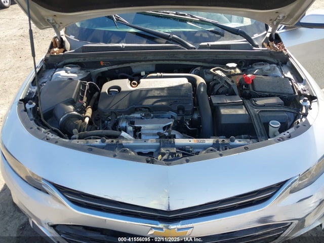1G1ZD5STXJF140662 Chevrolet MALIBU LT