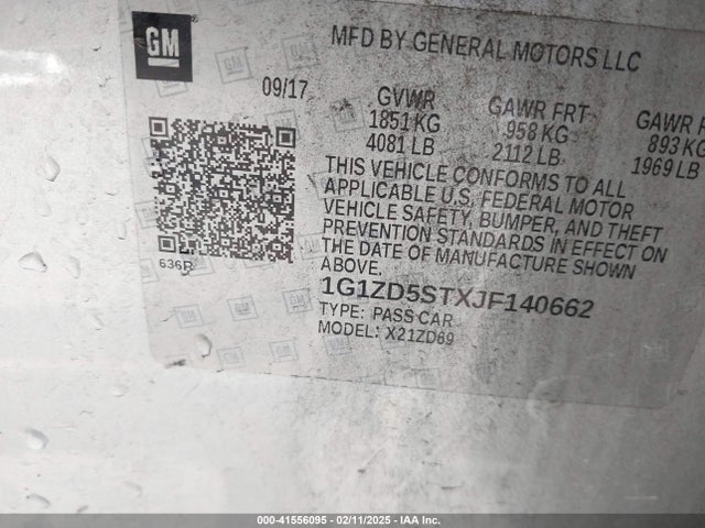 1G1ZD5STXJF140662 Chevrolet MALIBU LT